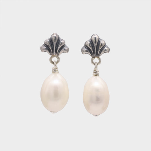 Venus Pearl Drop Crotalia Earrings